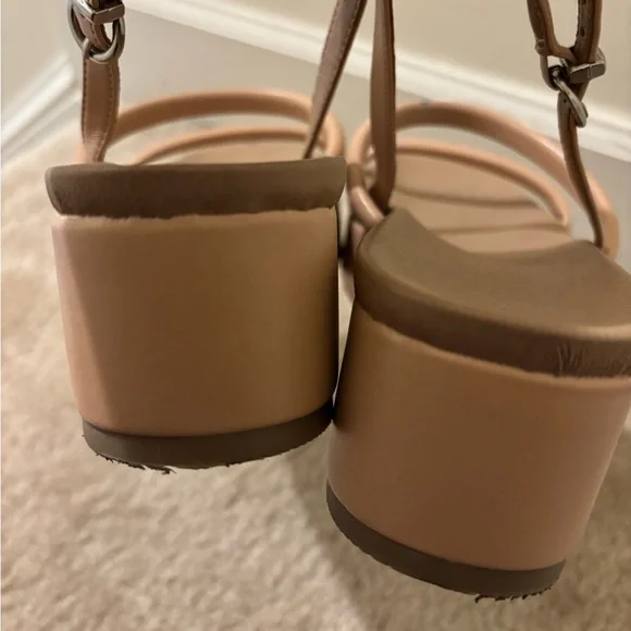 Chinese Laundry Tan Sandals with Minimalist Design Size 8 - Picture 7 of 7